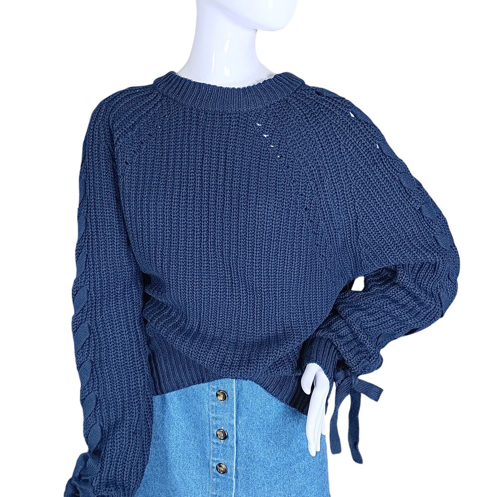 Time & Tru Cable Knit Sweater Size XL Blue Crewneck Lace Up Sleeves Tie at Cuffs